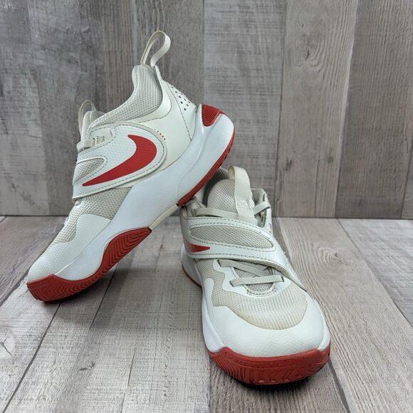 Nike Team Hustle D11 Boys' Size 12.5 Toddler Basketball Shoes Sneakers White Red - Picture 2 of 12